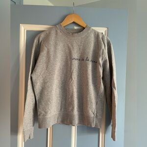 Embroidered sweatshirt “Crème de la crème”